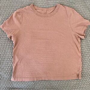 Lululemon Orange Women’s Classic Fit Cotton Blend Short Sleeve Tee Size: 8/10